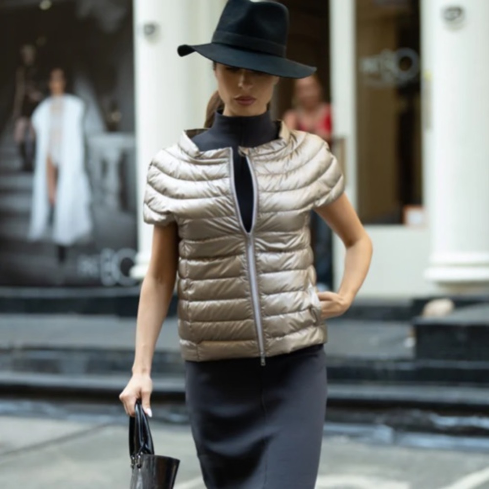 Cotes of London St Ives Down Vest Gold Metallic